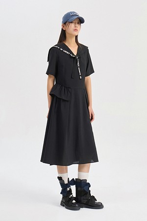 Lettering Tape Point Sailor Short Sleeve Long Dress (black)