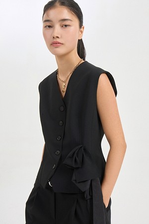Big Ribbon Detail Vest (black)