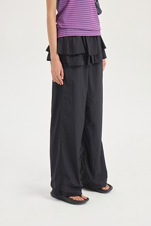 Ruffle layered Banding Jogger Pants (black)