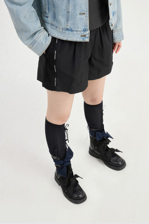 Ruffle Color Blend Banding shorts (black)