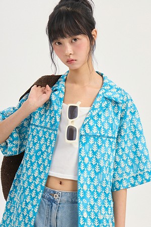 Coral Reef Print Shirt Type Blouse (blue)