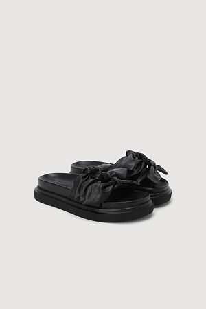 Ribbon Point Slippers (black)