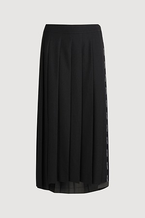 Pleated Long Skirt