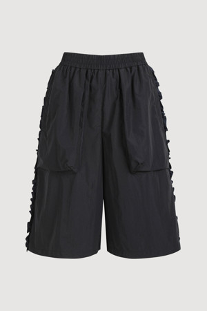 Side Frill Banding Shorts