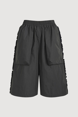Side Frill Banding Shorts