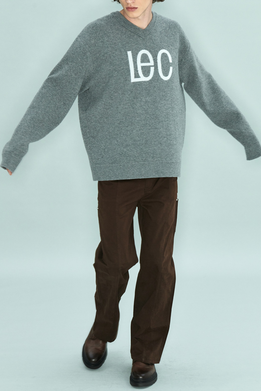 LE CASHMERE - 스웨터 - LE C V-neck Sweater