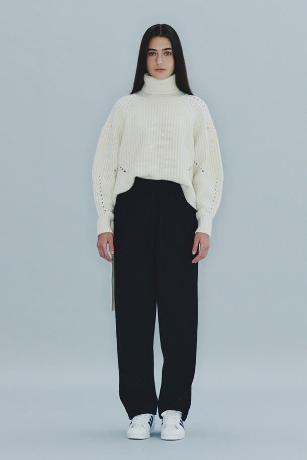 LE CASHMERE - 스웨터 - String Turtleneck