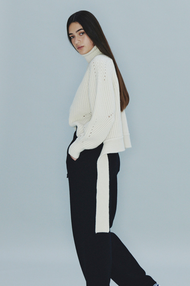 LE CASHMERE - 스웨터 - String Turtleneck