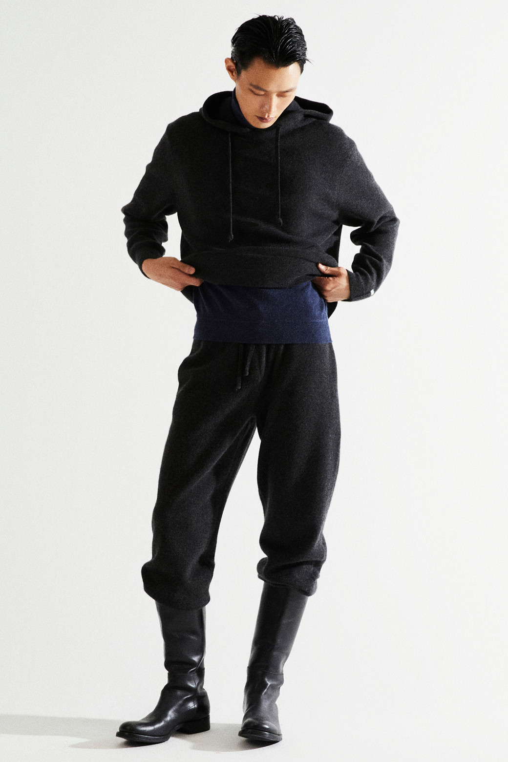 LE CASHMERE - 스웨터 - Men Hoodie Sweater (Charcoal)