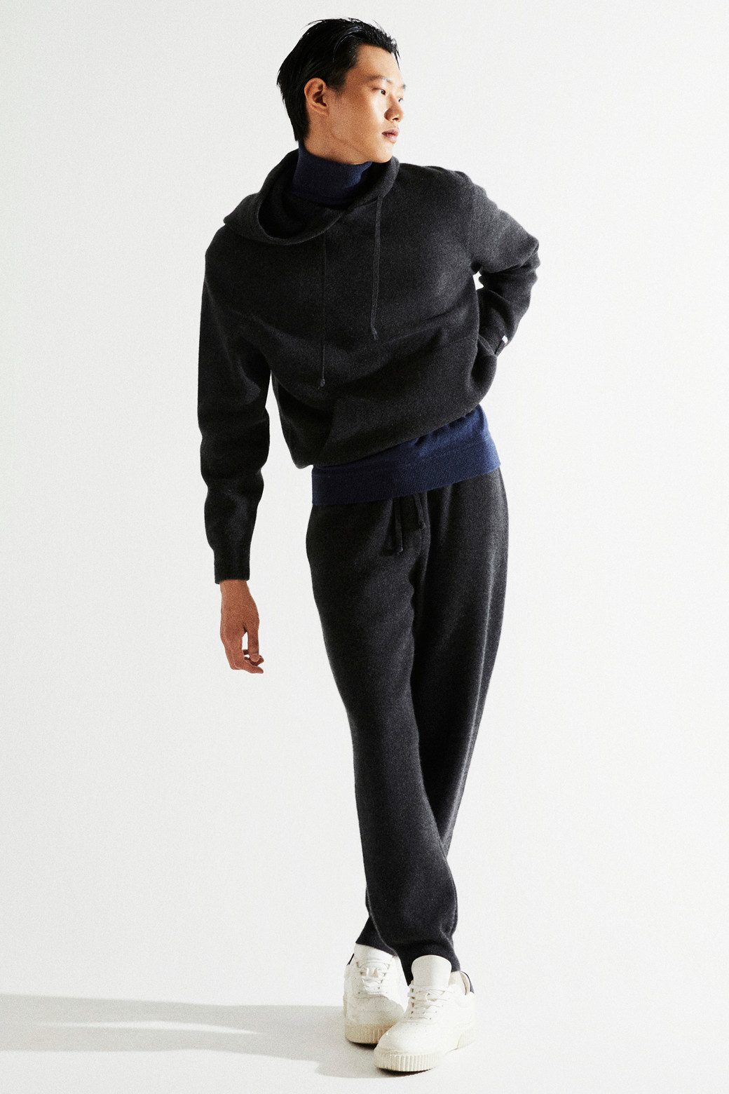 LE CASHMERE - 스웨터 - Men Hoodie Sweater (Charcoal)