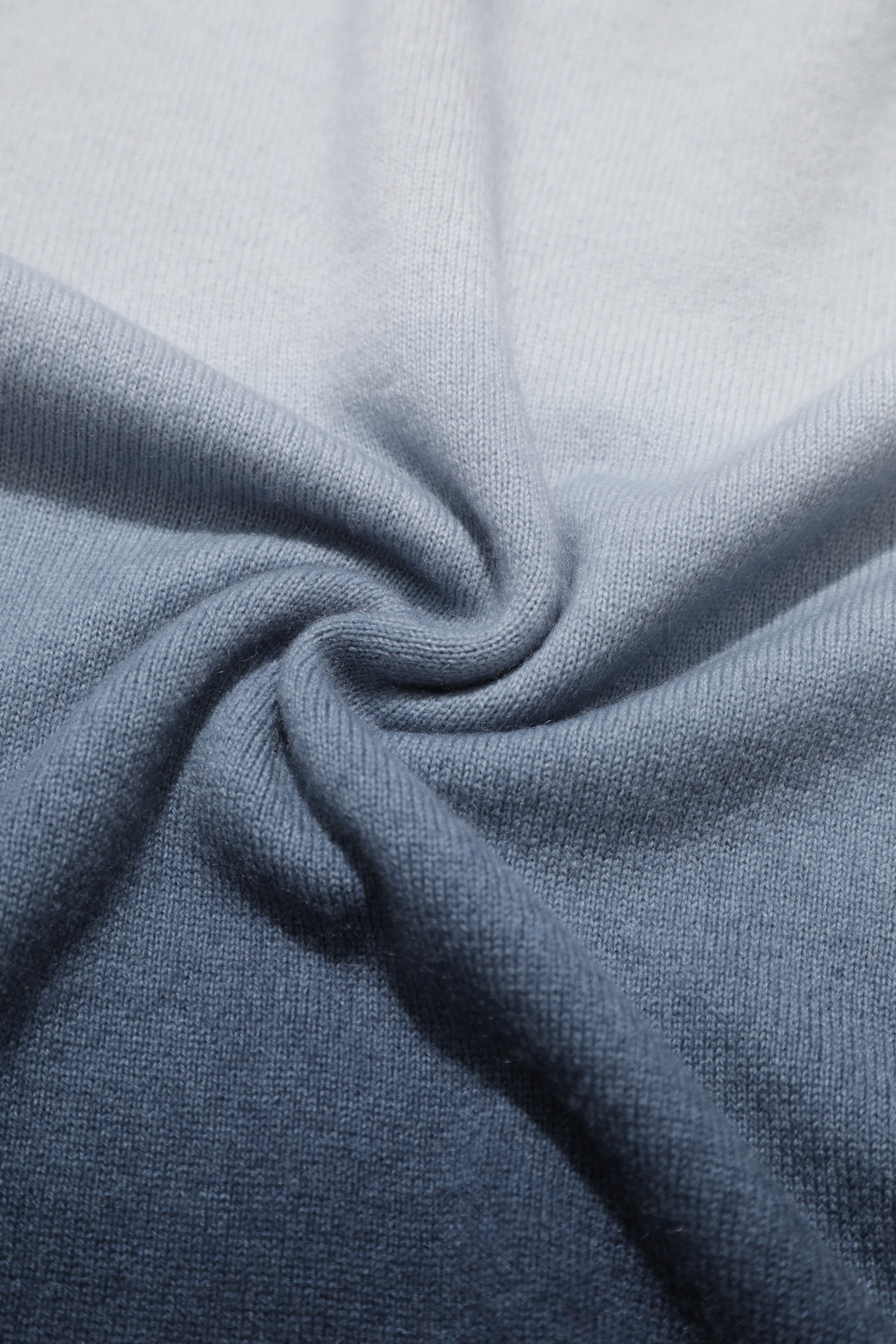 LE CASHMERE - 스웨터 - Soft Gradation Sweater (Navy)