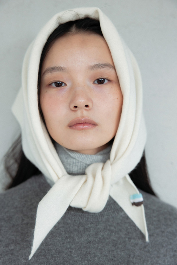 LE CASHMERE - 스카프/머플러 - Mini Triangle Muffler (White)