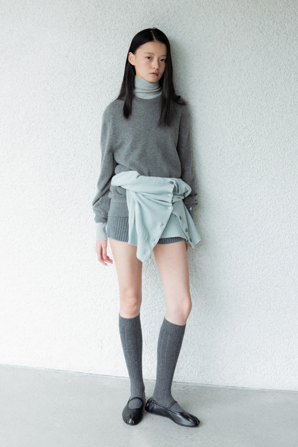 LE CASHMERE - 양말 - Long Ribbed Socks (Charcoal)