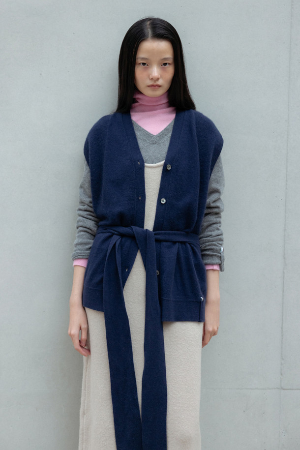 LE CASHMERE - 스웨터 - Essential High Neck Sweater (Pink)