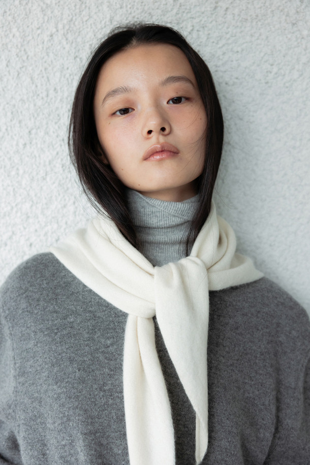 LE CASHMERE - 스카프/머플러 - Mini Triangle Muffler (White)