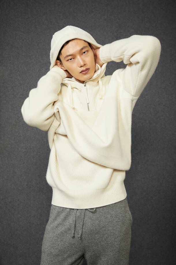 LE CASHMERE - 스웨터 - Anorak Sweater (White)