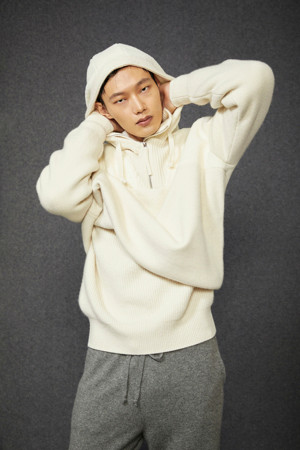 Anorak Sweater (White)