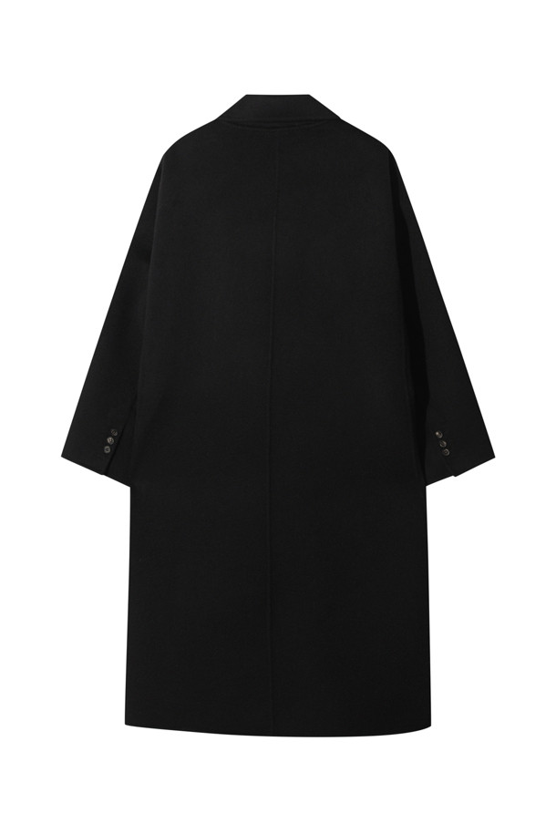 캐시미어 핸드메이드 코트 (블랙)는 가을과 겨울, 당신의 스타일을 완성해 줄 여성용 아우터입니다. 부드러운 촉감과 고급스러운 광택이 돋보이는 캐시미어 소재로 제작되었으며, 보온성이 뛰어나 추운 날씨에도 따뜻하게 착용할 수 있습니다. 베이직하고 클래식한 디자인으로 출근룩, 오피스룩, 모임룩 등 다양한 TPO에 활용 가능하며, 싱글 버튼 여밈과 레귤러핏으로 세련된 실루엣을 연출합니다. 카라와 포켓 디테일이 돋보이며, 내구성이 뛰어나 오랫동안 변함없이 즐겨 입을 수 있습니다.
