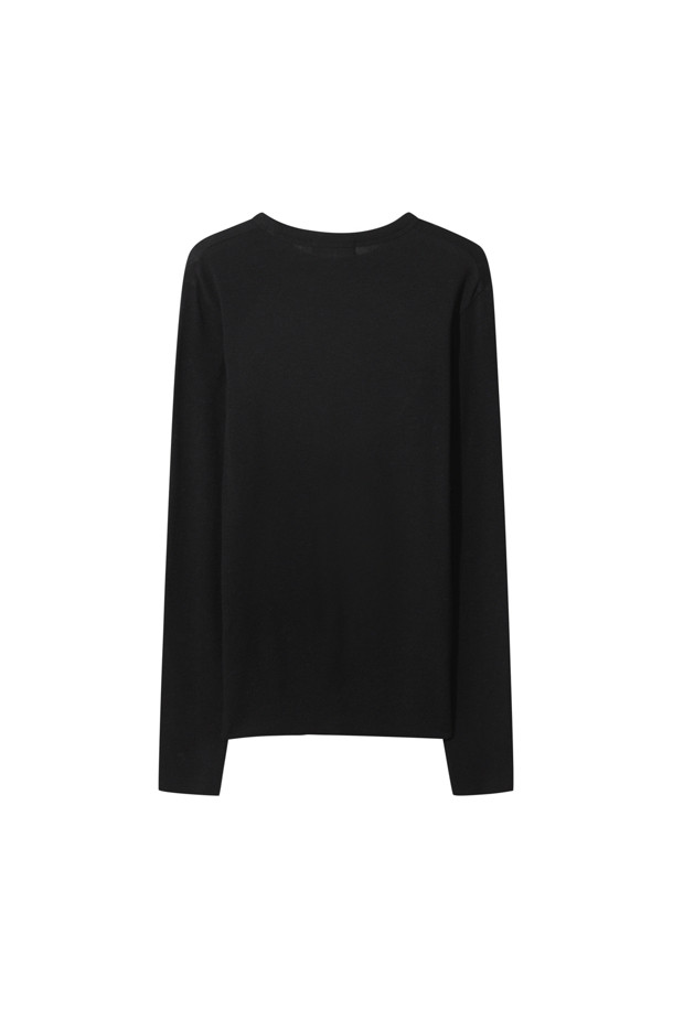 [Re-order] 베이스 레이어 라운드 (블랙)는 사계절 활용 가능한 공용 베이스 레이어입니다. 슬림핏으로 제작되었으며, 라운드넥과 긴소매 디자인으로 일상, 출근룩, 미니멀, 클래식, 캐주얼 스타일 모두에 잘 어울립니다. 라이오셀, 울, 폴리우레탄 혼방 소재로 제작되어 얇지만 보온 및 신축성을 제공하며, 부드러운 촉감을 자랑합니다. 레이어드하여 다양한 스타일 연출이 가능하며, 무지 디자인으로 어떤 옷에도 쉽게 매치할 수 있습니다.
