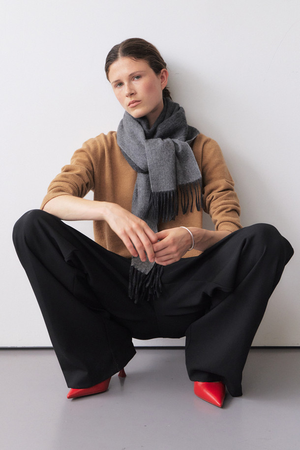 LE CASHMERE - 스웨터 - Cashmere Crew Sweater