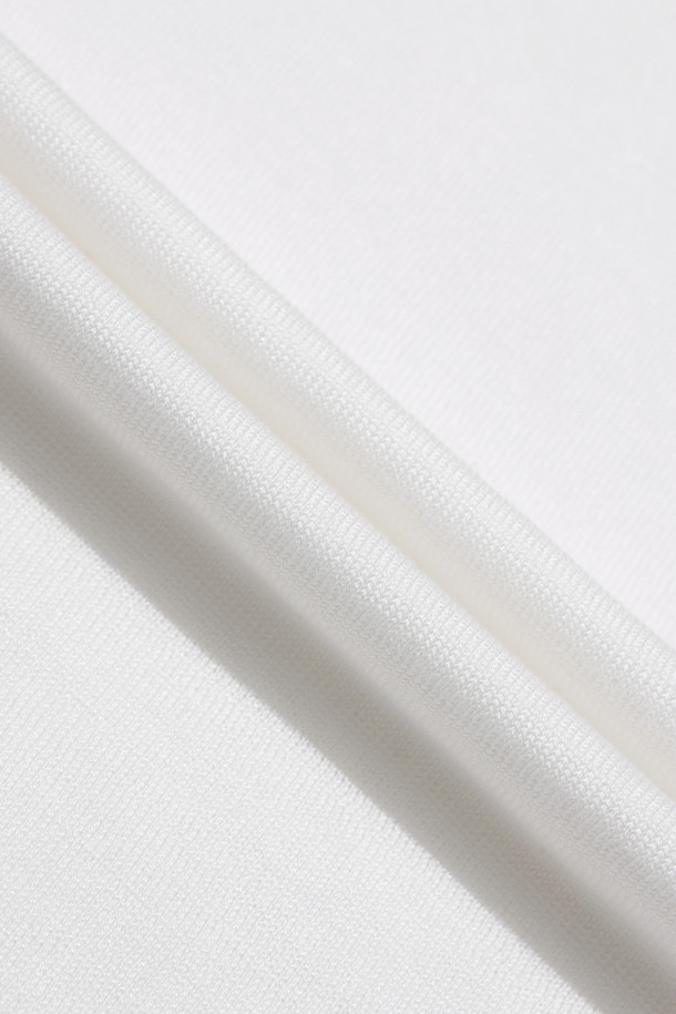 LE CASHMERE - 스웨터 - Sheer Half Top