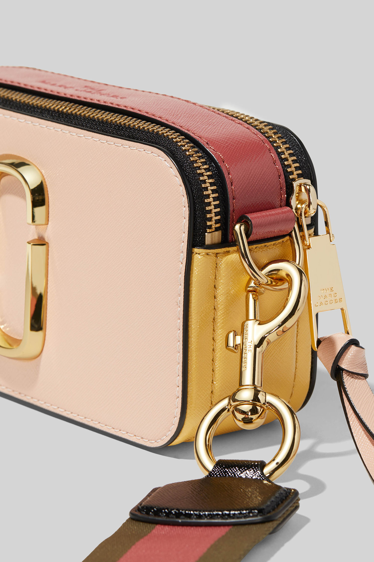 The Colorblock Snapshot (M0012007-666)_MARC JACOBS
