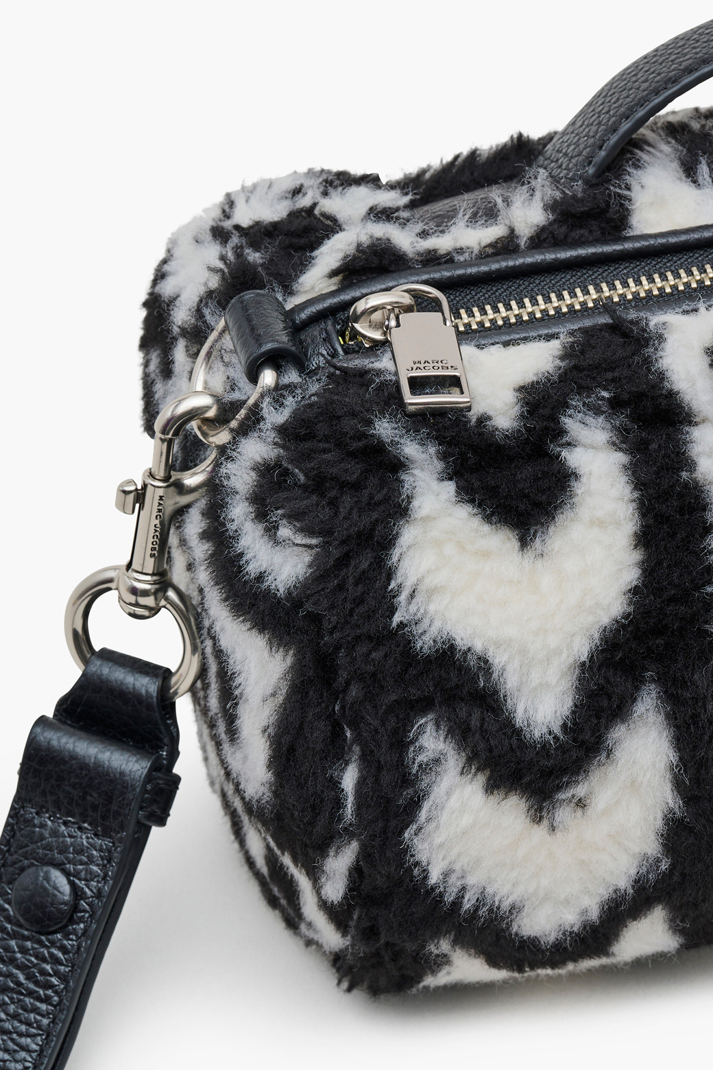 MARC JACOBS -  - Monogram Teddy The Duffle_Black/Ivory (2F3HDF080H02- 004)