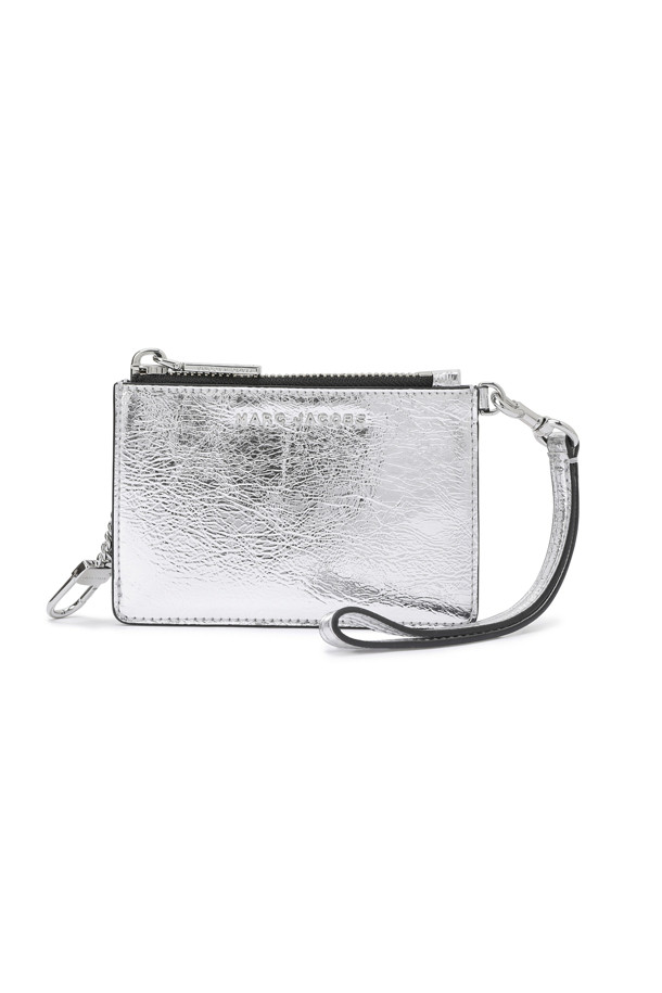 MARC JACOBS - 클러치/파우치 - Metallic Daily Top Zip Wristlet_Silver (S106M06RE22-040)