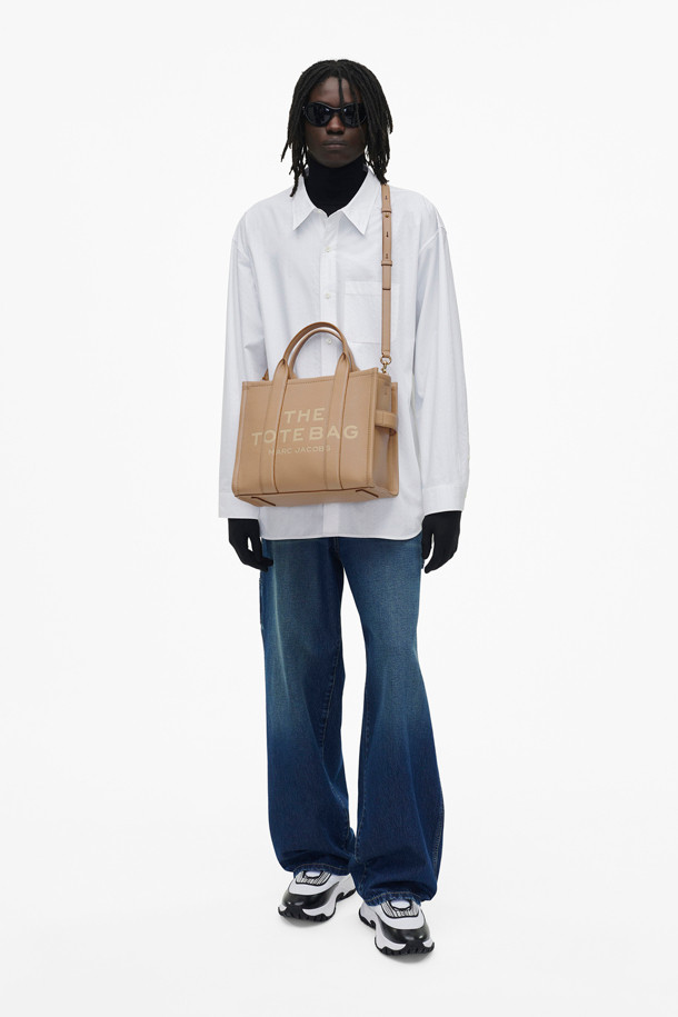 MARC JACOBS - 토트백 - Leather the Medium Tote_Camel (H004L01PF21-230)