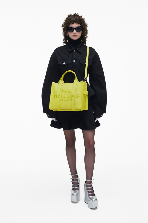 MARC JACOBS - 토트백 - Leather the Medium Tote_Limoncello (H004L01PF21-780)