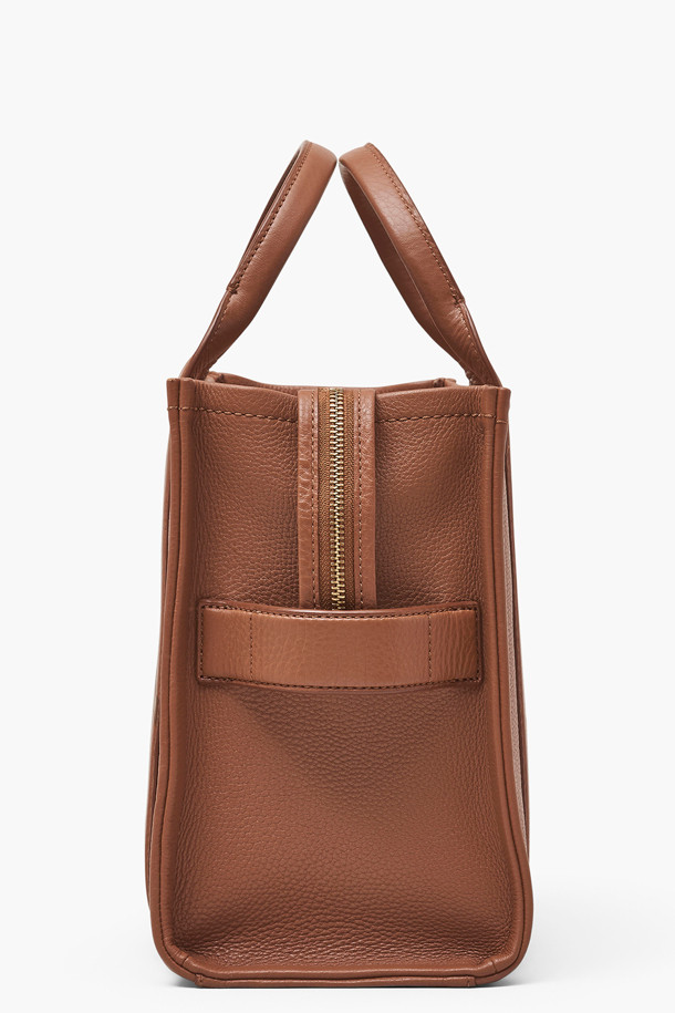 MARC JACOBS - 토트백 - Leather The Medium Tote_Argan Oil (H004L01PF21-212)