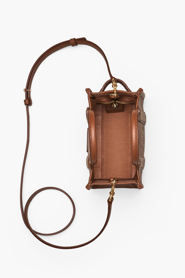 MARC JACOBS - 토트백 - Leather The Crossbody Tote_Argan Oil (H053L01RE22-212)