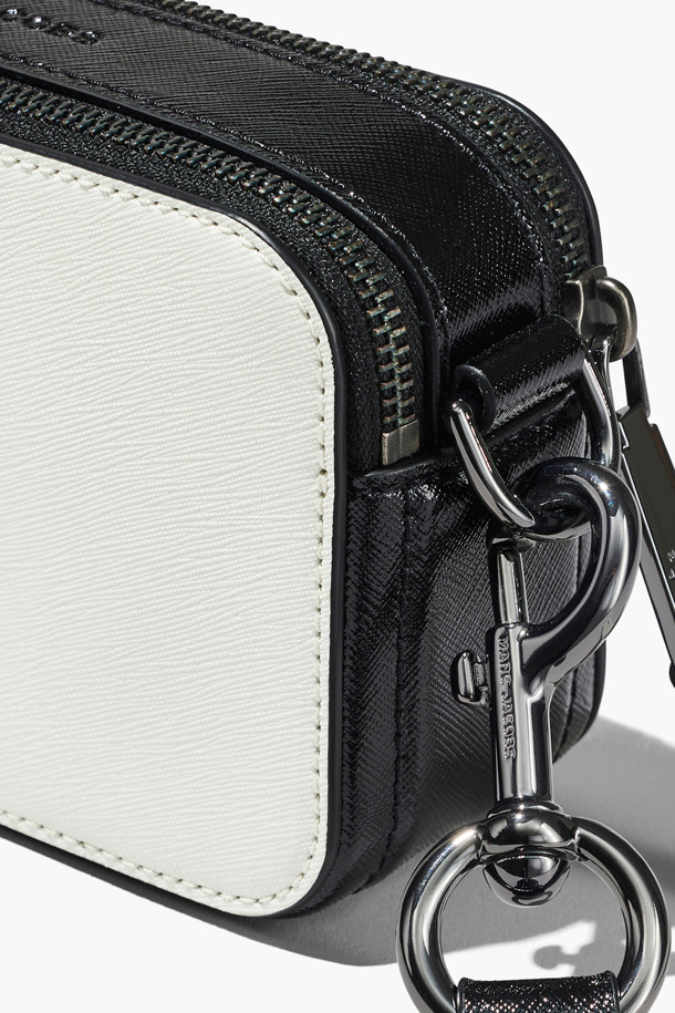 MARC JACOBS - 크로스백 - Bi Color Snapshot_Black/White (2P3HCR005H01-005)