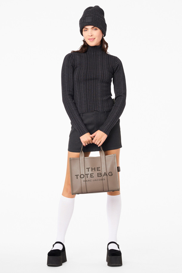 MARC JACOBS - 토트백 - Leather The Medium Tote_Cement (H004L01PF21-055)