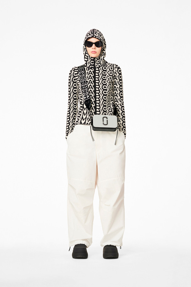 MARC JACOBS - 크로스백 - Bi Color Snapshot_Black/White (2P3HCR005H01-005)