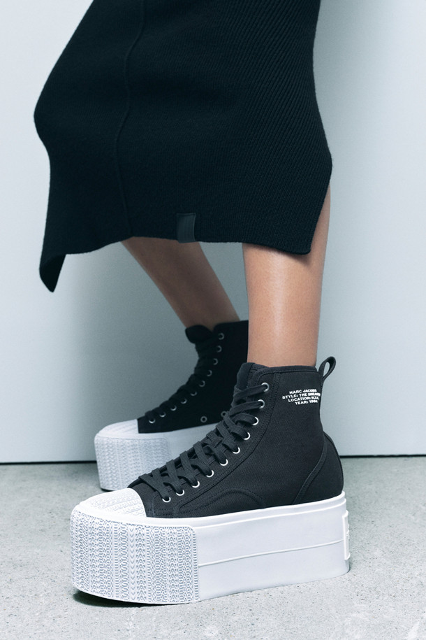 MARC JACOBS - 스니커즈 - Canvas High Top Platform Sneaker_Black (2P4FSN001F01-001)