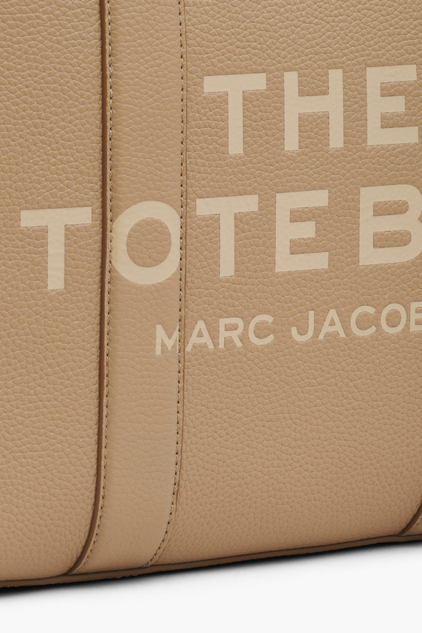 MARC JACOBS - 토트백 - Leather the Medium Tote_Camel (H004L01PF21-230)