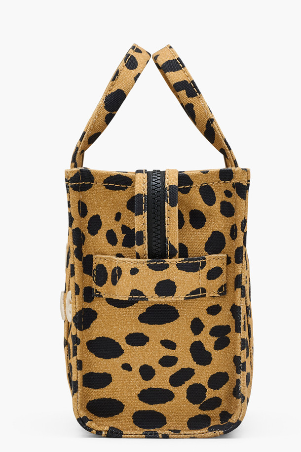 MARC JACOBS - 토트백 - Cheetah Canvas Tote Bag The Small Tote_BLACK MULTI (2R4HTT028H03-002)