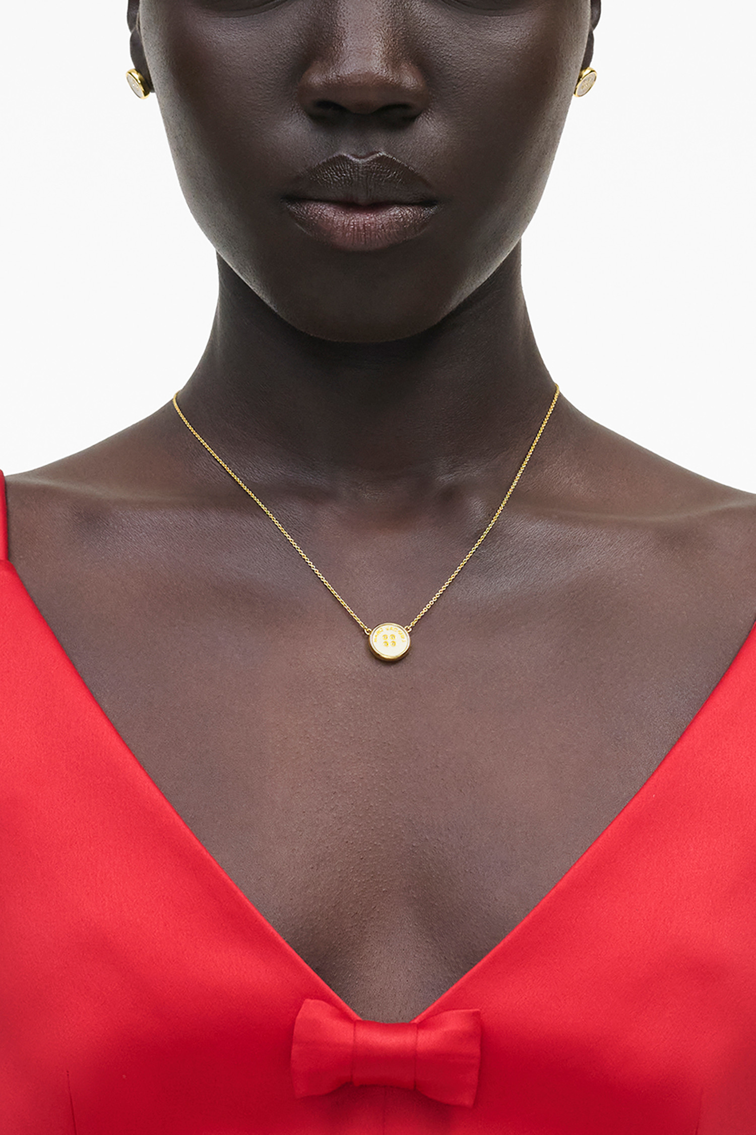 MARC JACOBS] Button Enamel Button Pendant Necklace_GOLD/CREAM