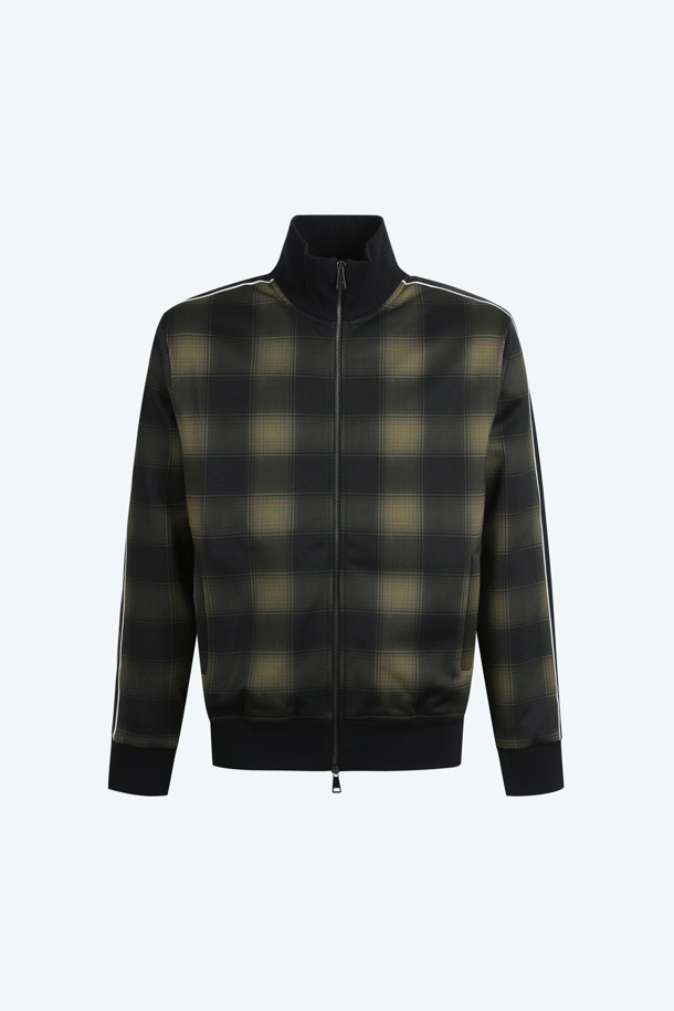 체크 패턴 집업 스웻 (Unisex)는 남녀 모두 착용 가능한 유니섹스 제품입니다. 봄, 가을에 적합하며, 블랙, 베이지 두 가지 색상으로 출시되었습니다. 면 소재로 제작되어 편안한 착용감을 선사하며, 캐주얼 및 스포티 스타일에 적합합니다. 레귤러 핏과 긴 소매 기장, 집업 네크라인으로 디자인되었으며, 체크 패턴이 돋보이는 것이 특징입니다. 일상에서 스타일리시하게 연출할 수 있는 아이템입니다.
