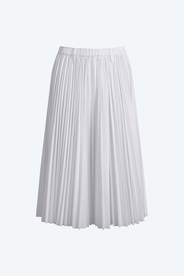 아코디언 플리츠 스커트는 여성 의류로, 봄과 여름에 어울리는 얇은 두께감의 플리츠 스커트입니다. A라인과 플리츠 디자인이 특징이며, 미니멀, 클래식, 캐주얼 스타일을 연출할 수 있습니다. 블랙과 화이트 두 가지 색상으로 제공되어 다양한 상의와 매치하기 용이합니다. 데이트룩, 카페룩, 쇼핑룩 등 다채로운 TPO에 활용할 수 있는 베이직한 아이템입니다. 아코디언 플리츠 디테일이 돋보이는 디자인으로, 세련된 룩을 완성해보세요.
