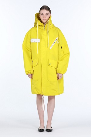 옐로우 스포츠 재킷