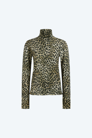 레오파드 터틀넥 니트