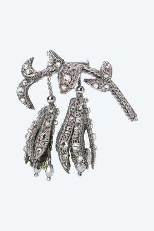 블랙 플라워 브로치