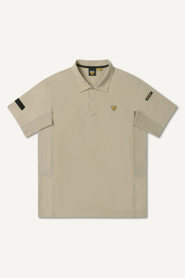 베이지 컬러의 워크 쿨링 폴로 반팔 티셔츠입니다. 스포티한 스타일로 작업용 및 일상복으로 활용 가능하며, 여름철 시원하게 착용할 수 있습니다. 나일론과 폴리우레탄 혼방 소재로 제작되어 부드러운 촉감과 뛰어난 신축성을 자랑하며, 흡습, 냉감, 속건, 통기성 기능을 제공합니다. 스탠다드핏, 반소매, 폴로넥 디자인에 얇은 두께로 제작되었으며, 펜꽂이 포켓, 벨크로 시스템, 재귀반사 프린트, 메쉬 소재를 적용하여 실용성을 높였습니다. 출근룩, 워크샵룩, 캐주얼, 미니멀 스타일을 선호하는 분들께 추천합니다.
