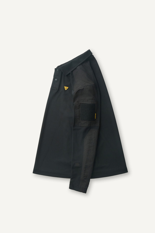 블랙 색상의 택티컬 폴로 긴팔 티셔츠입니다. 일상, 작업용, 출근룩, 여행룩, 워크샵룩 등 다양한 TPO에 적합하며, 캐주얼, 미니멀, 워크웨어 스타일을 연출할 수 있습니다. 나일론과 폴리에스테르 혼방 소재로 제작되어 흡습, 속건, 항균, 통기성, 신축성이 우수합니다. 밀리터리 무드의 스탠다드핏 폴로넥 디자인으로, 양쪽 가슴 펜 홀더, 소매 플랩 포켓, 벨크로 디테일, 사이드 밑단 트임, YKK 스냅 버튼, 벨크로 시스템 등 실용적인 특징을 갖추었습니다. 긴소매 기장의 무지 디자인으로, 레귤러 기장으로 제작되었습니다.
