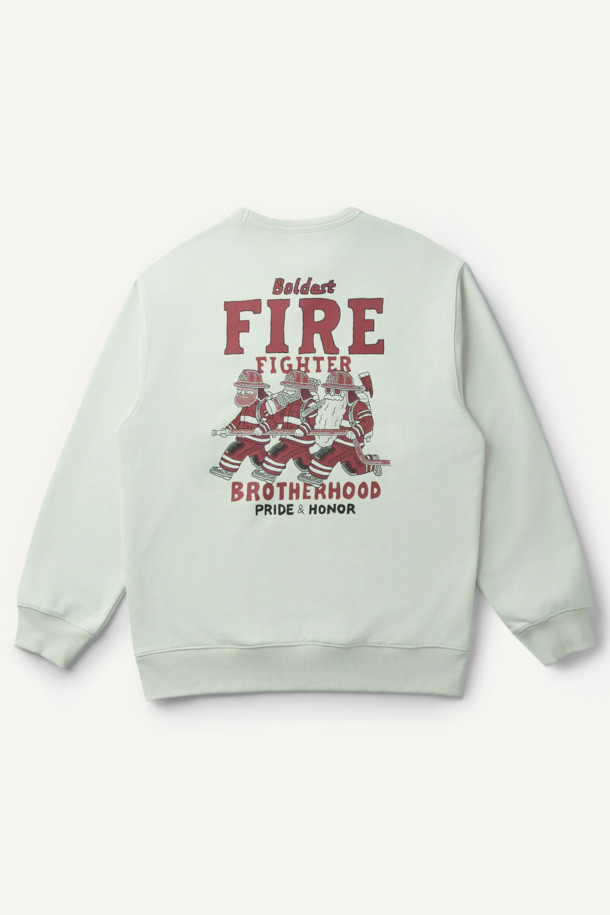 ONELIFE(원라이프) 직업군 그래픽 스웻셔츠는 캐주얼, 스트리트, 미니멀 스타일을 추구하는 당신을 위한 아이템입니다. 봄, 가을, 겨울 모두 착용 가능하며, 일상 및 캠핑룩에 활용하기 좋습니다. 면과 폴리에스터 혼방의 부드러운 촉감과 두꺼운 두께감으로 편안함을 선사합니다. ONELIFE 콜라보레이션으로 제작되었으며, 직업군 그래픽과 볼디스트 삼각 심볼, 넥 라인의 삼각 인서트 디자인이 특징입니다. 라운드넥, 긴 소매, 컴포트 핏으로 제작되었으며, 화이트, 레드 두 가지 색상으로 만나볼 수 있습니다.
