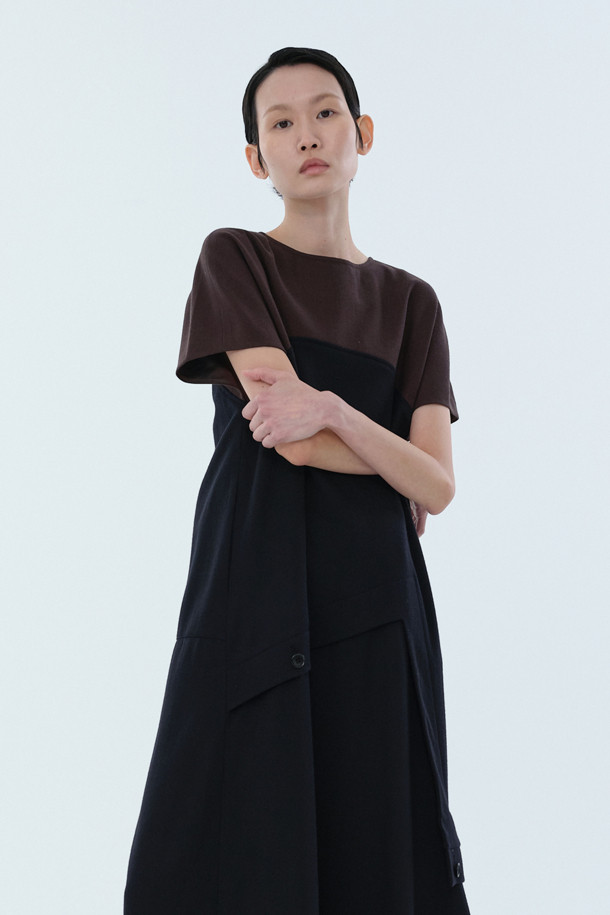 RE;CODE - 민소매 원피스 - [RE;CODE 여성] Draped Pants Detail Button Dress