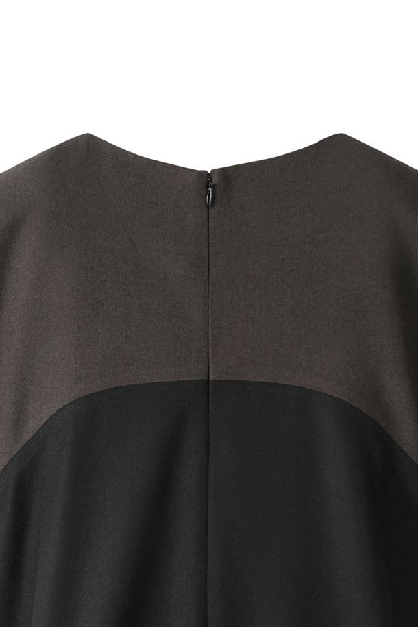 RE;CODE - 민소매 원피스 - [RE;CODE 여성] Draped Pants Detail Button Dress