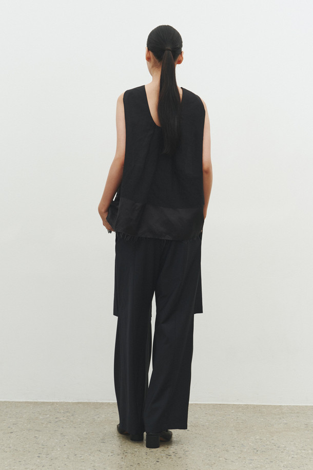 RE;CODE - 민소매티셔츠 - [RE;CODE 여성] Back Volumne Sleeveless Top